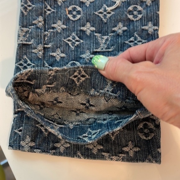 Louis Vuitton Blue and White Women Jeans - Picture 12 of 13